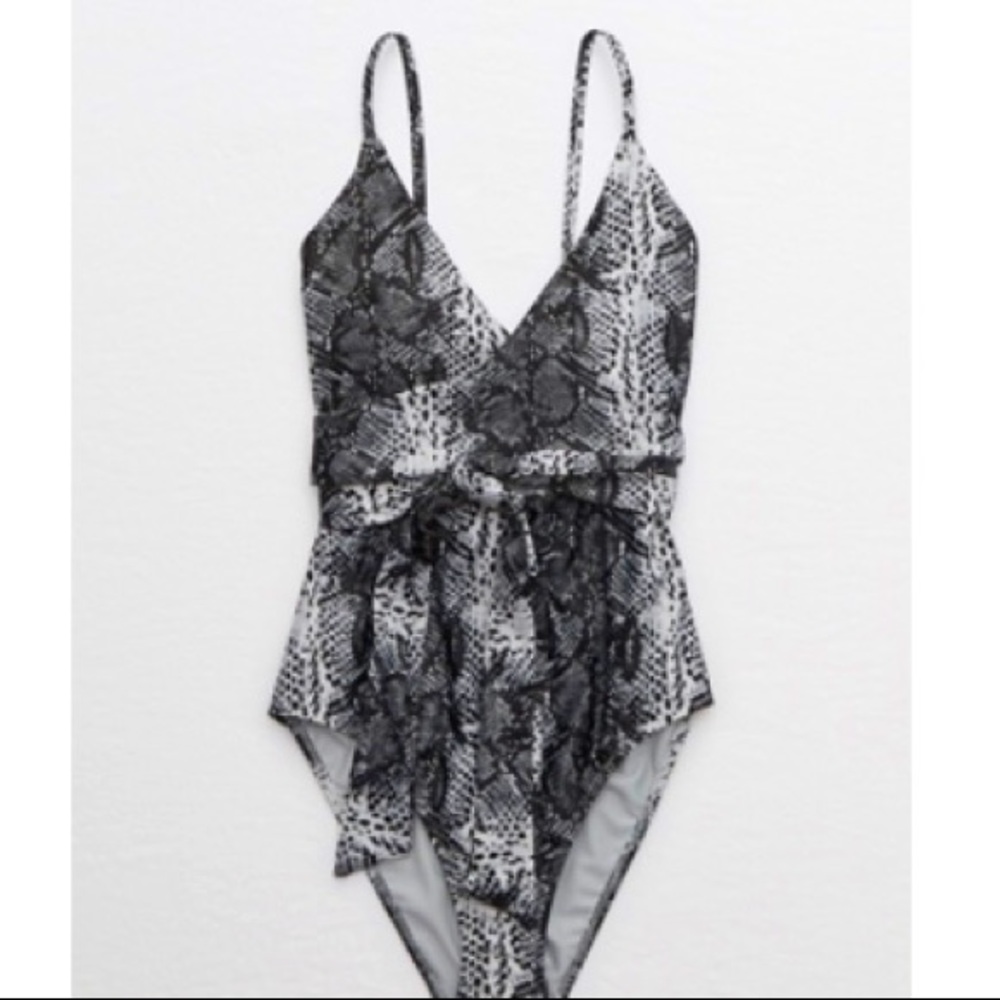NWOT Aerie snakeskin one piece wrap swim suit